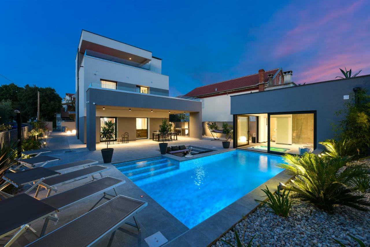 Villa Omnia Задар Екстериор снимка